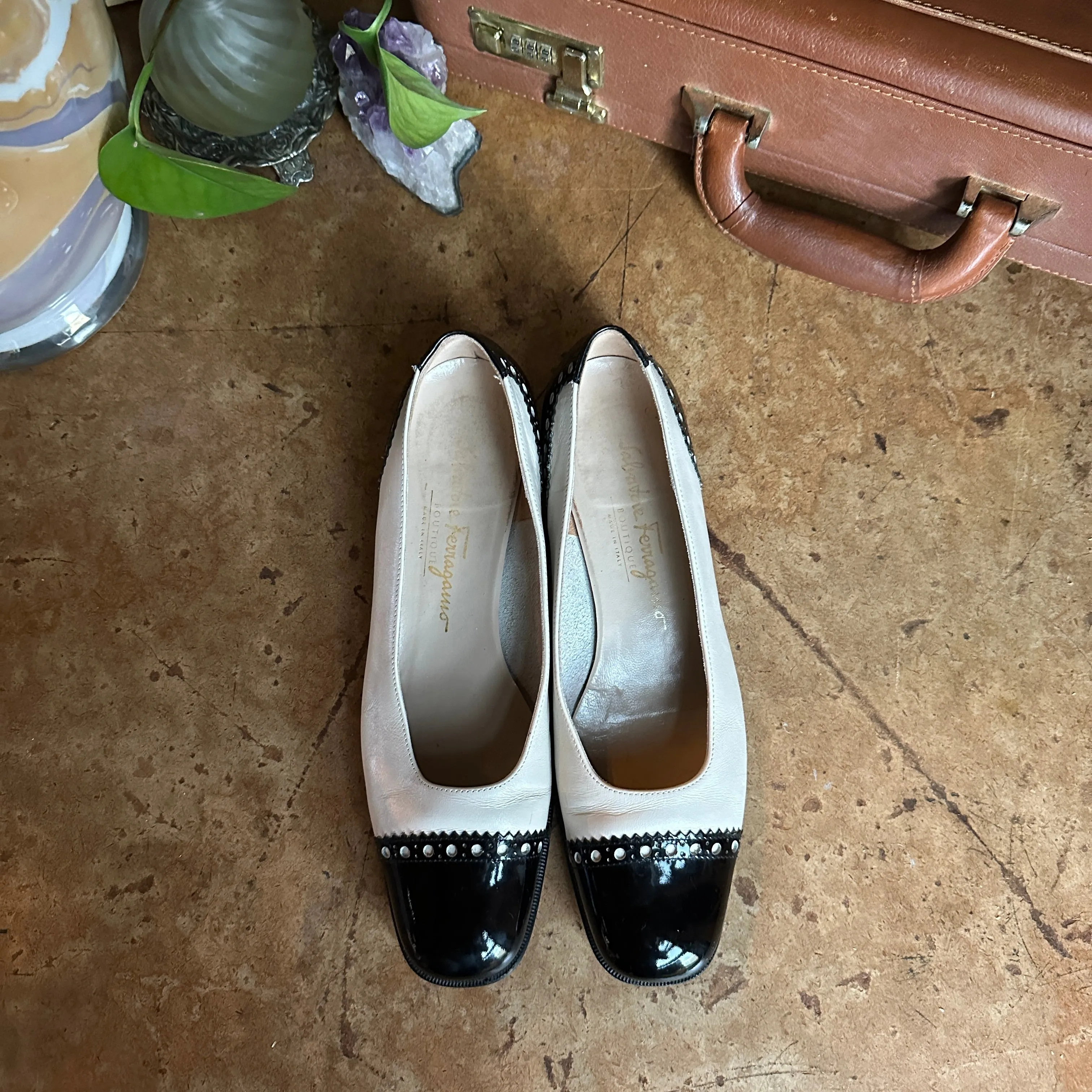 Black and White/Beige Leather Women’s “Salvatore Ferragamo” Flats