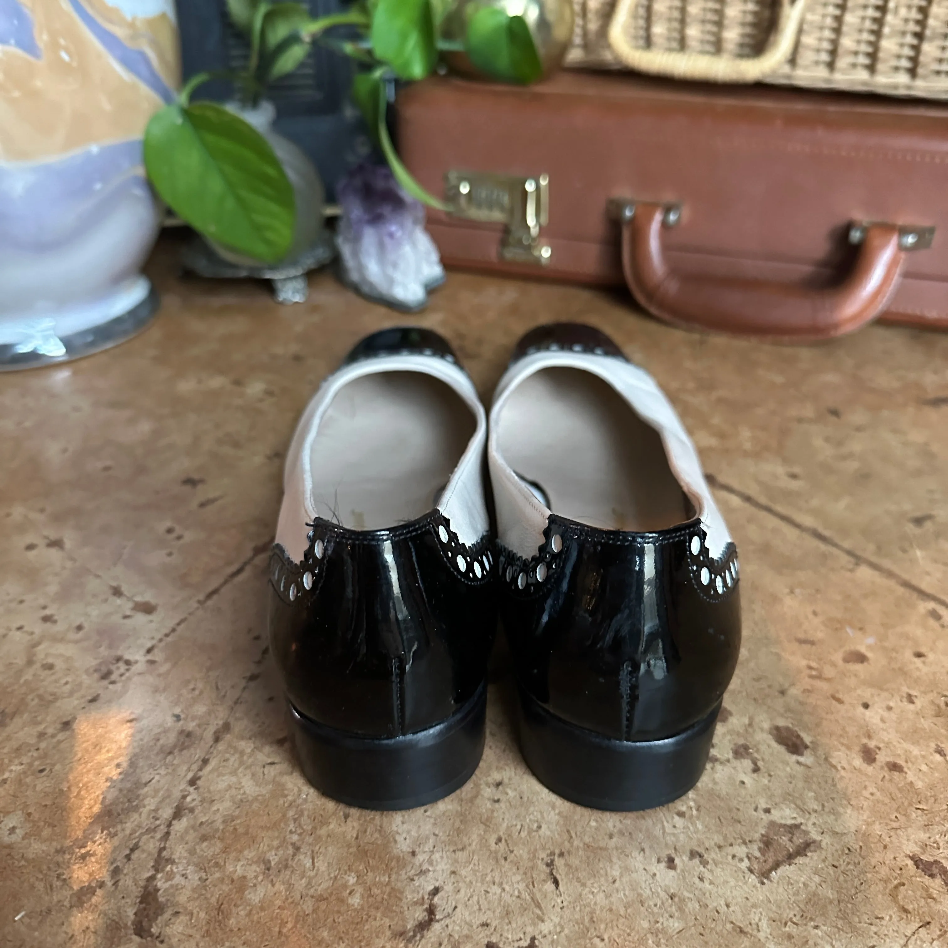 Black and White/Beige Leather Women’s “Salvatore Ferragamo” Flats