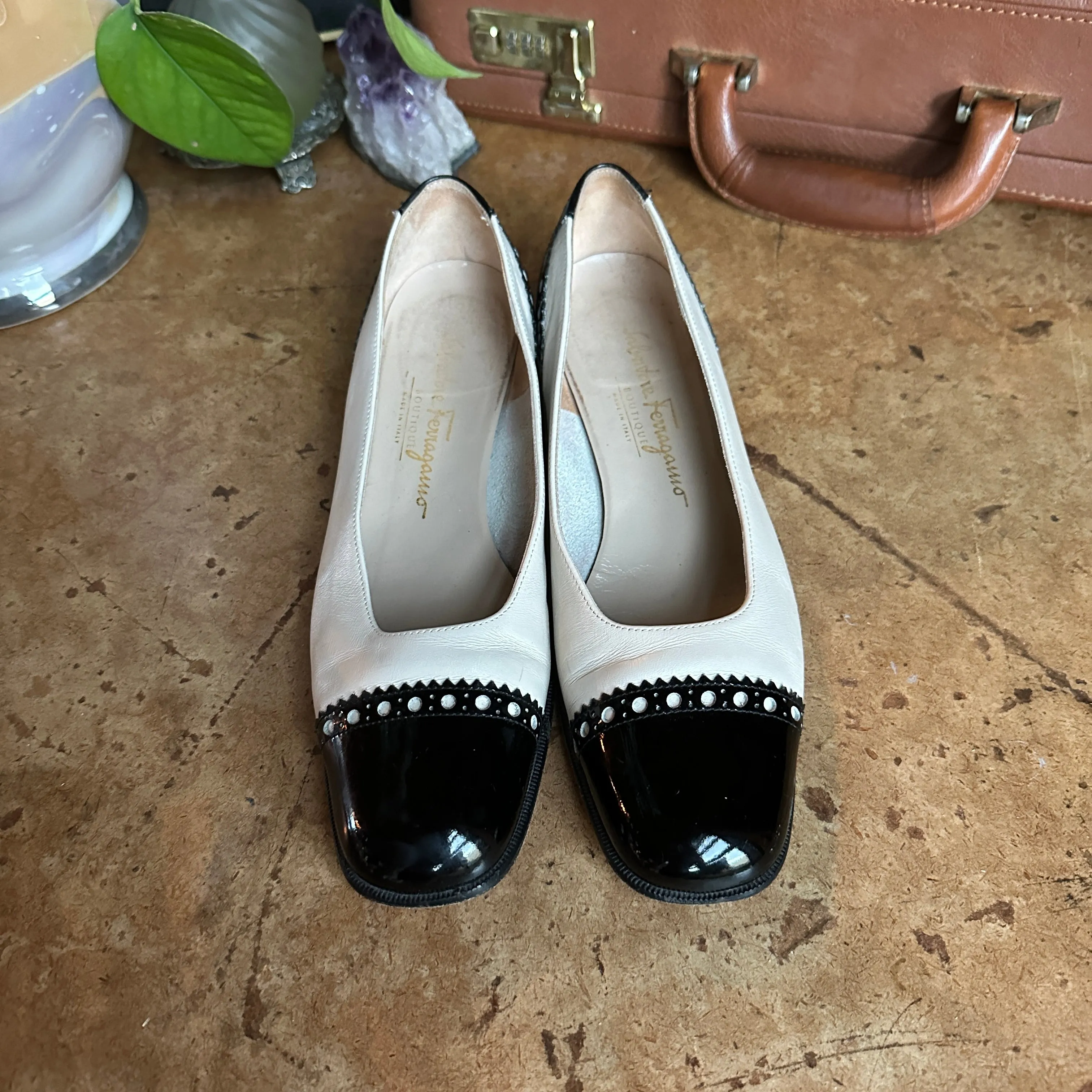 Black and White/Beige Leather Women’s “Salvatore Ferragamo” Flats