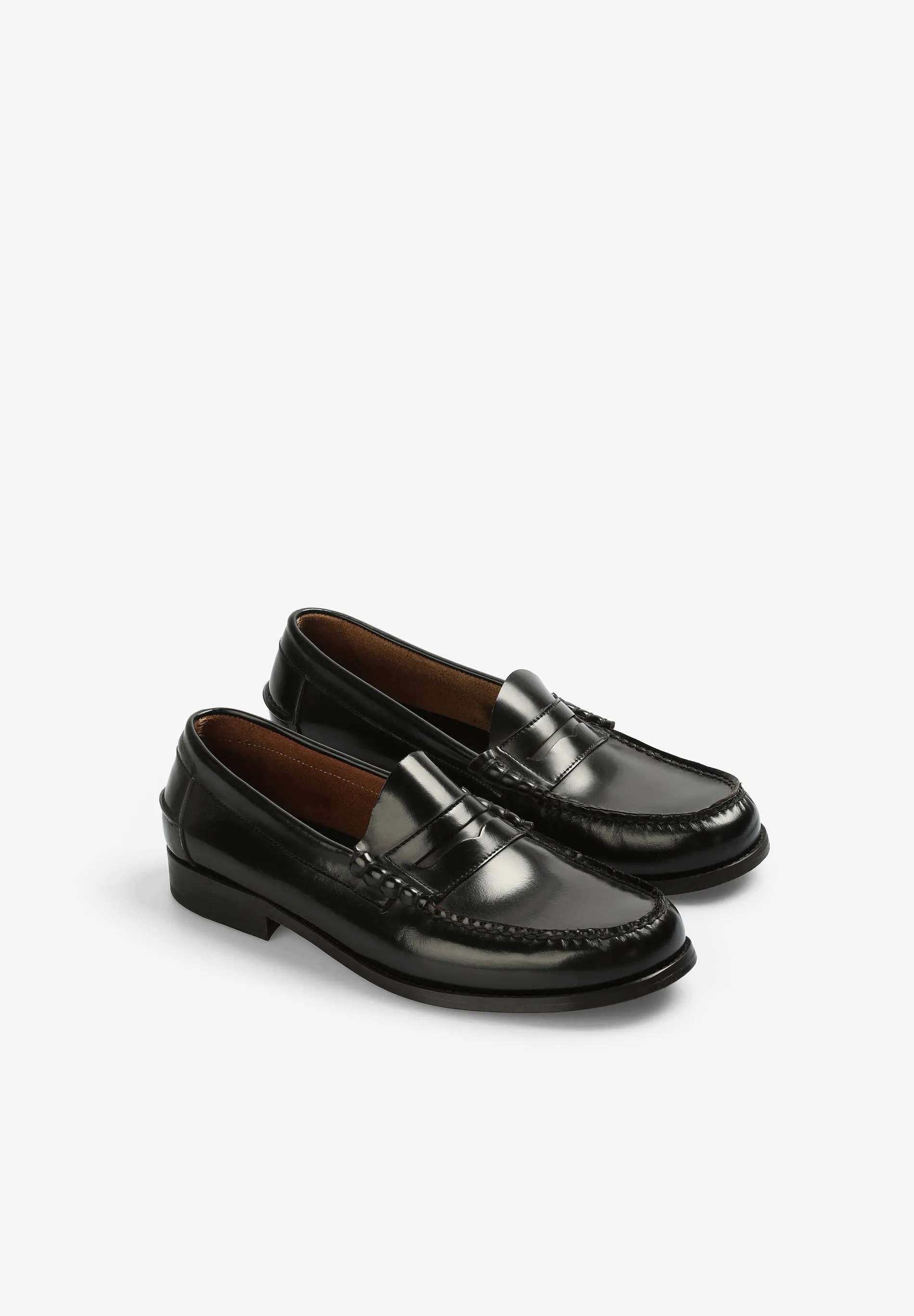 CLASSIC LOAFERS