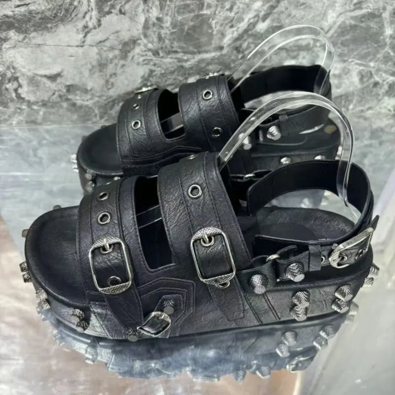 Rivet Fashion Sandals with Medium Platform Heel for Men and Women