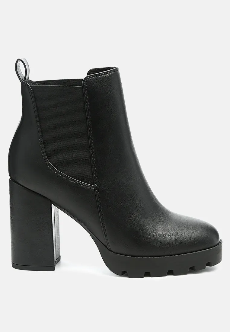 Sonia Block Heeled Chelsea Boots