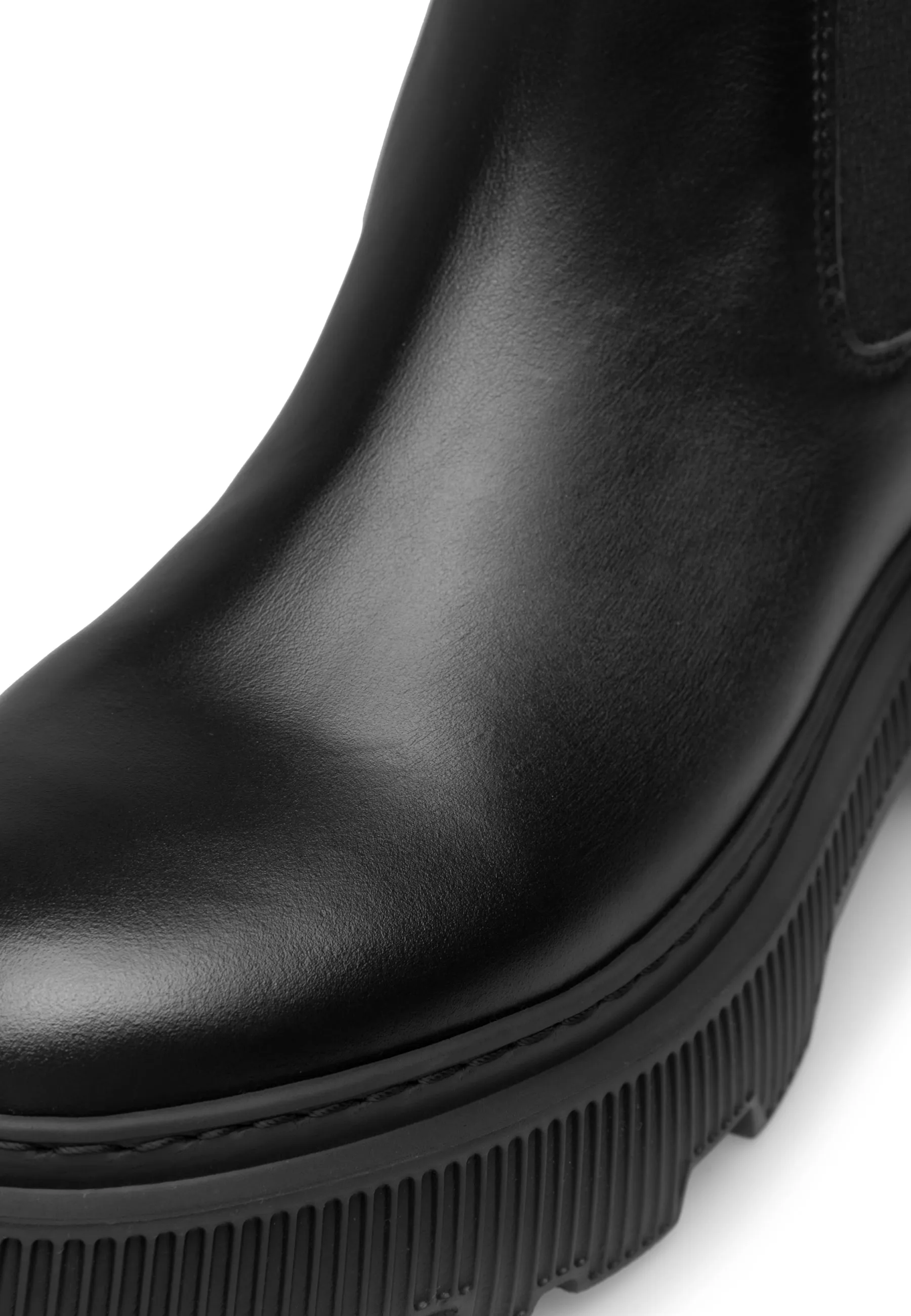 Trixy Black Chelsea Boots