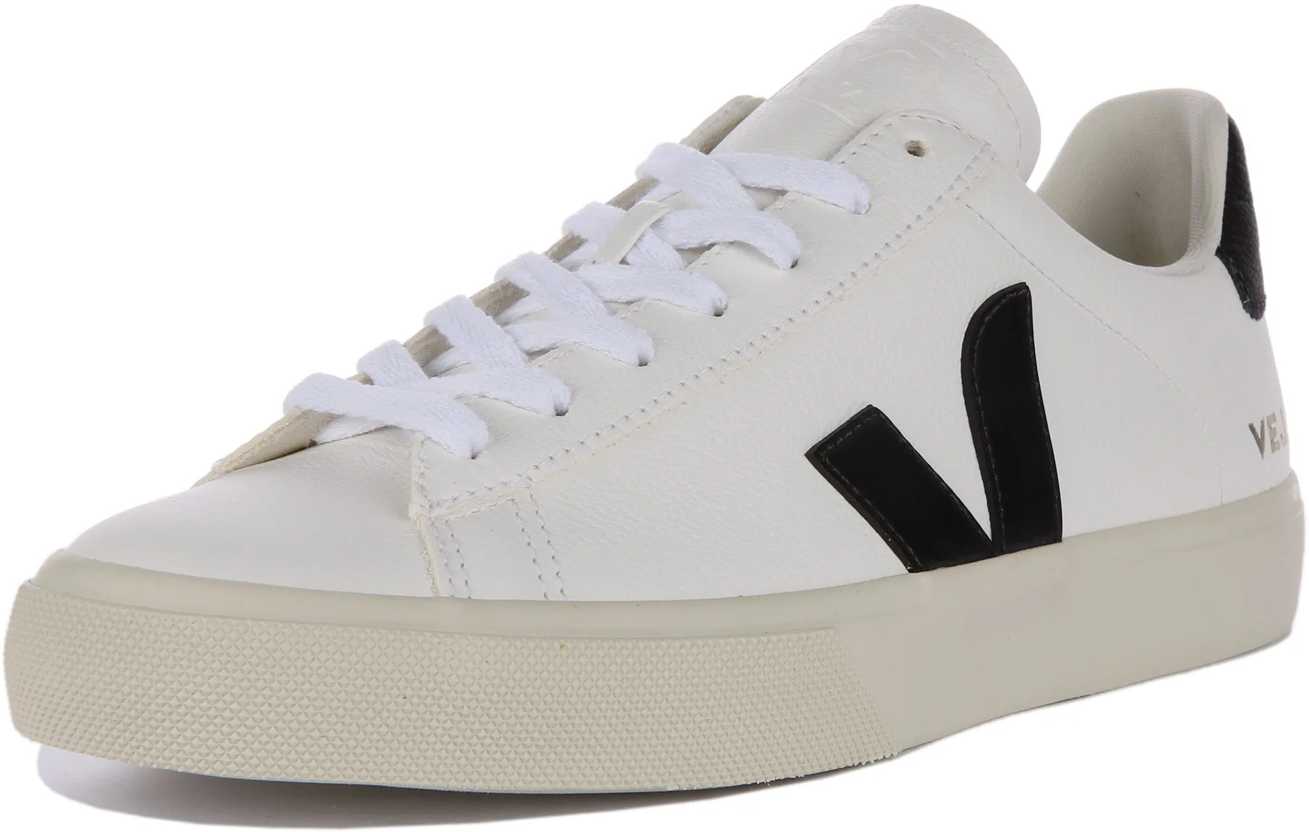 Veja Campo Chromefree In White Black For Men