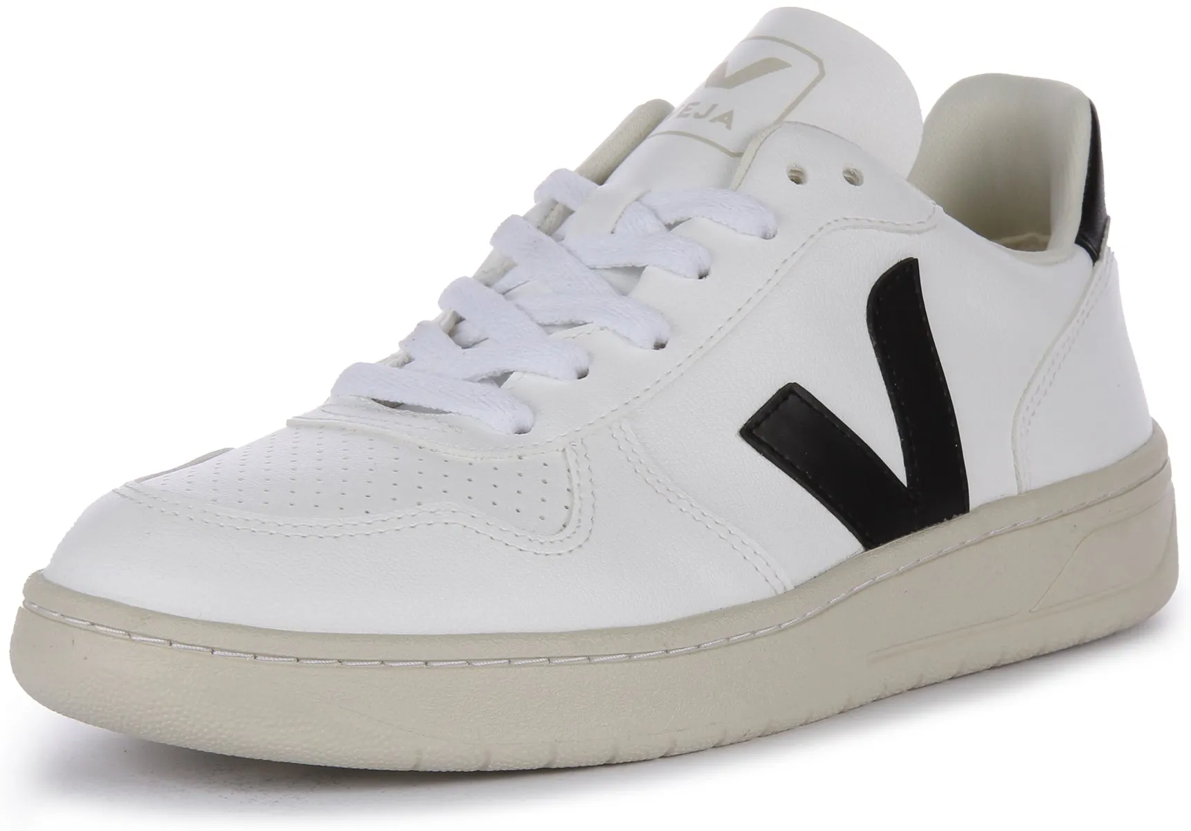 Veja V-10 Cwl In White Black For Men