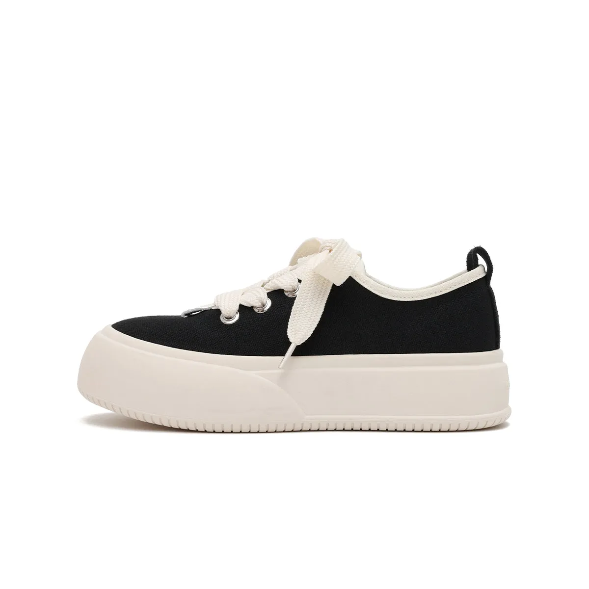 Versatile Flat Canvas Sneakers